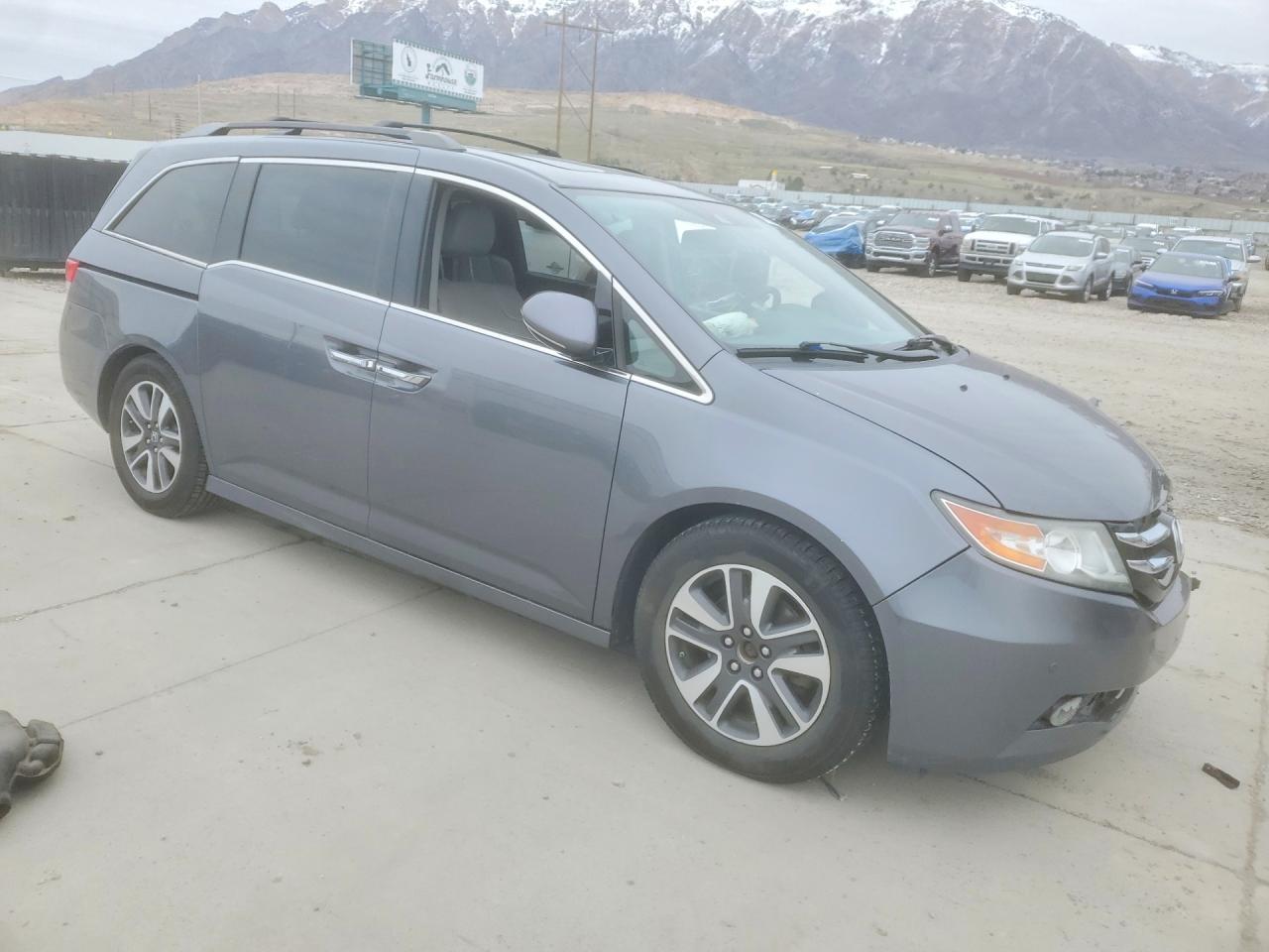 2014 HONDA ODYSSEY TOURING photo 7