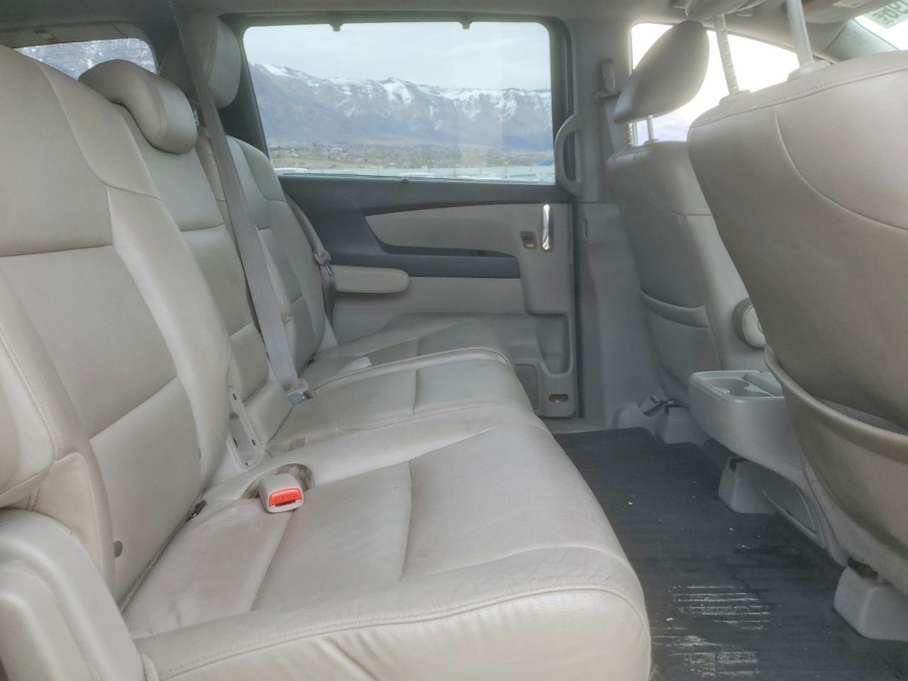 2014 HONDA ODYSSEY TOURING photo 21
