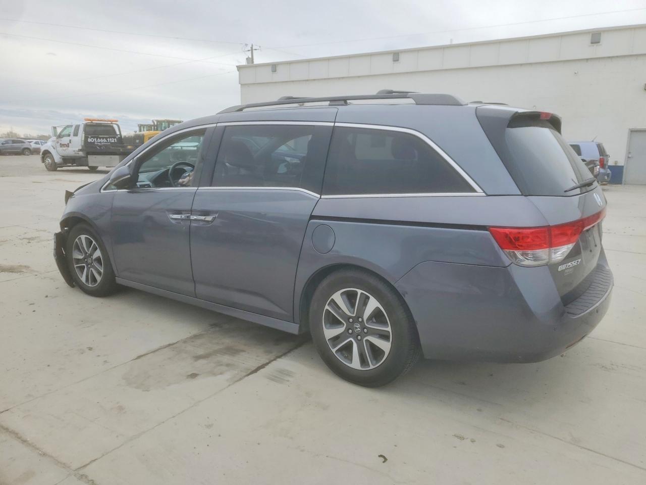 2014 HONDA ODYSSEY TOURING photo 3