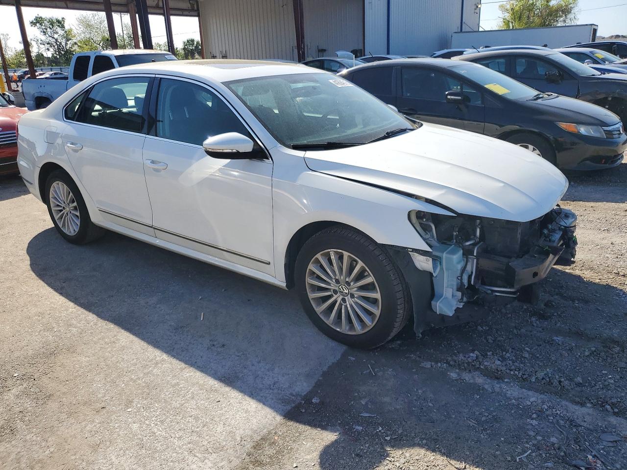 2017 VOLKSWAGEN PASSAT SE photo 7