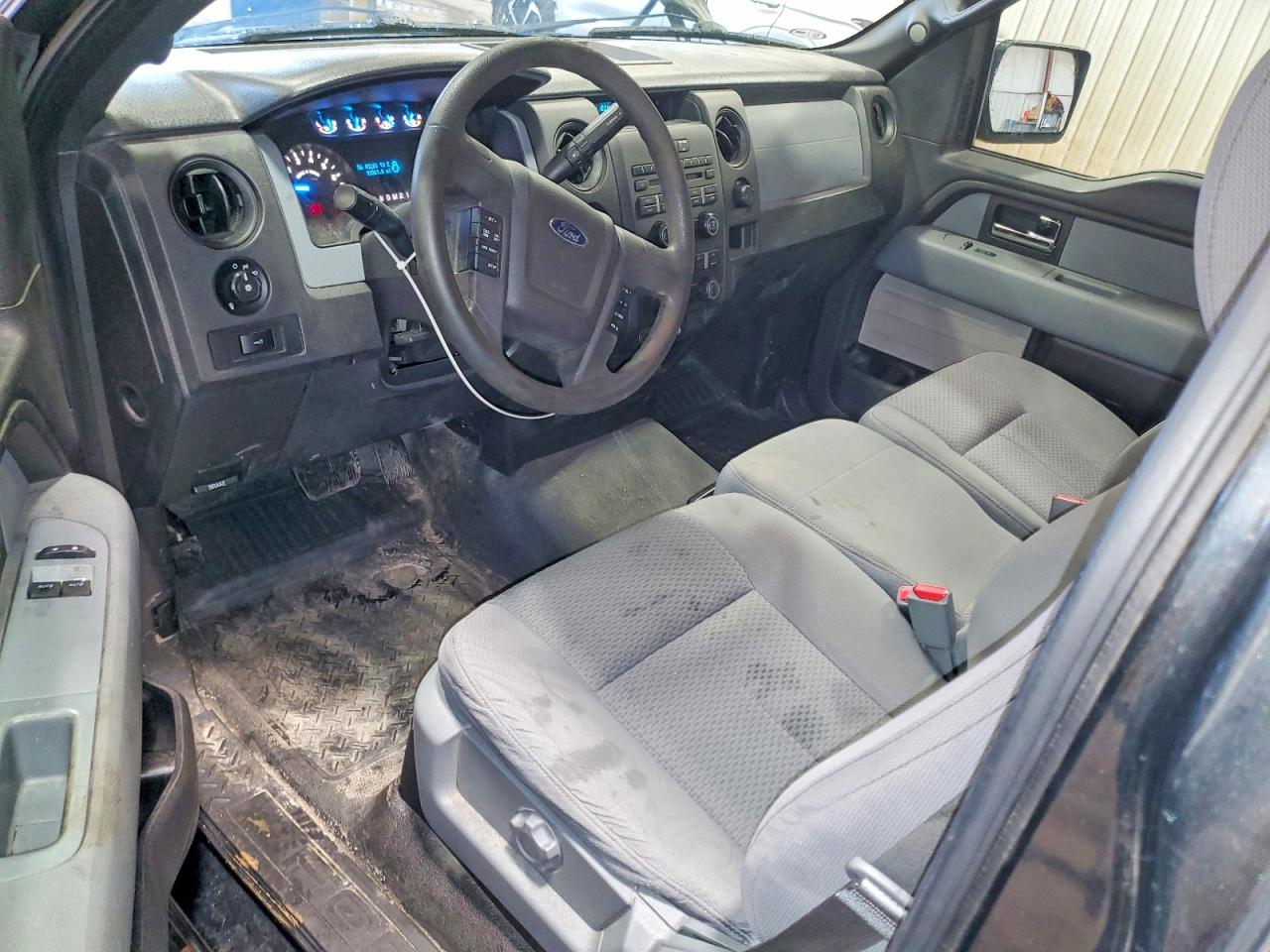 2013 FORD F150 photo 8