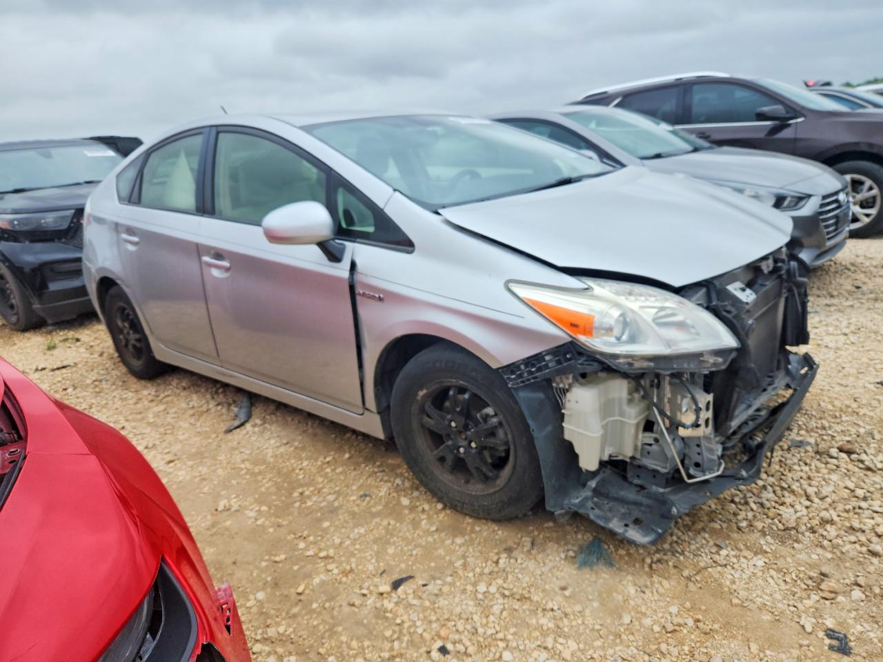 2012 TOYOTA PRIUS FOUR photo 10