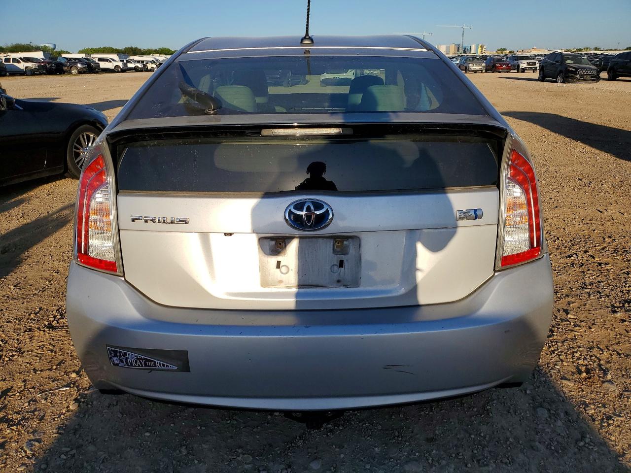 2012 TOYOTA PRIUS FOUR photo 16