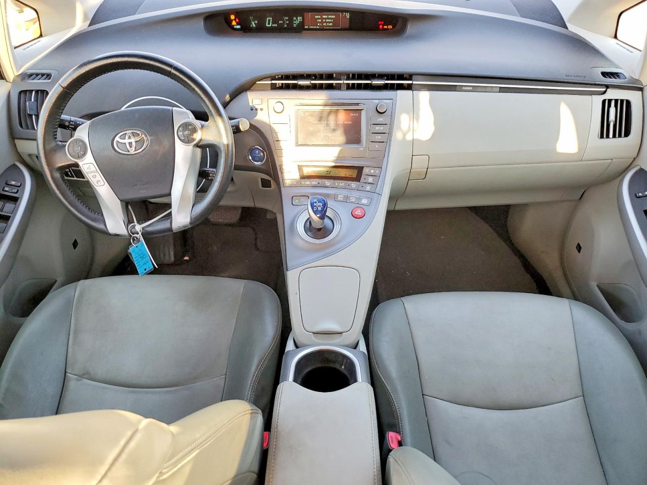 2012 TOYOTA PRIUS FOUR photo 22