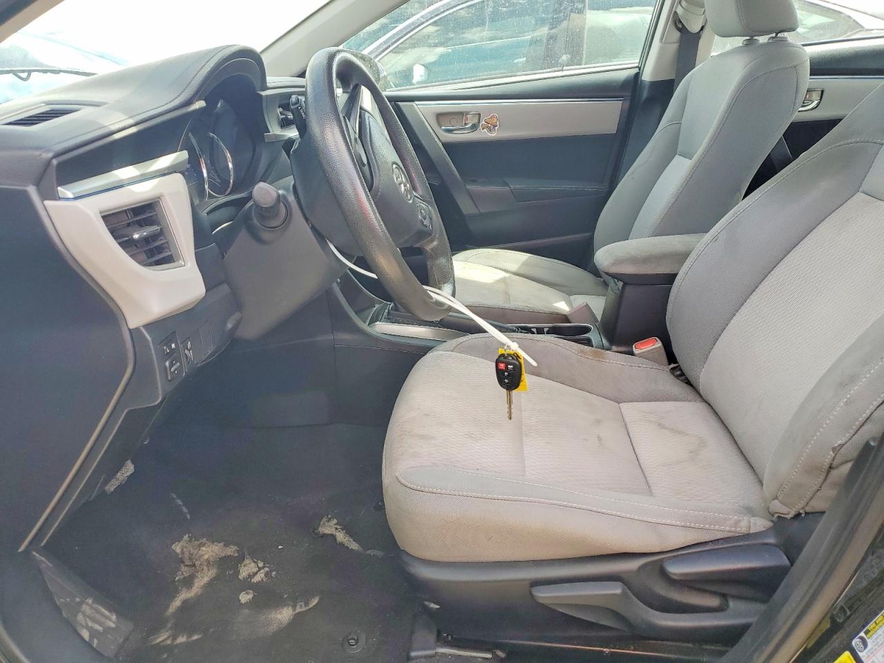 2014 TOYOTA COROLLA LE photo 7