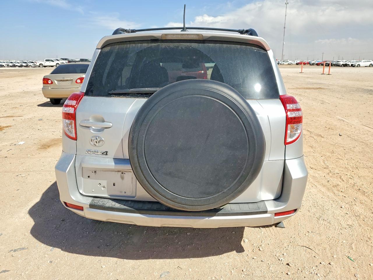 2011 TOYOTA RAV4 BASE photo 16