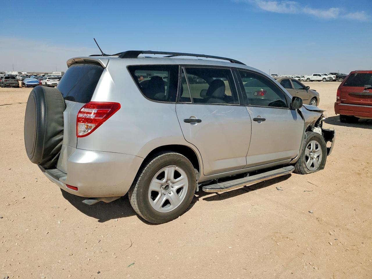 2011 TOYOTA RAV4 BASE photo 7