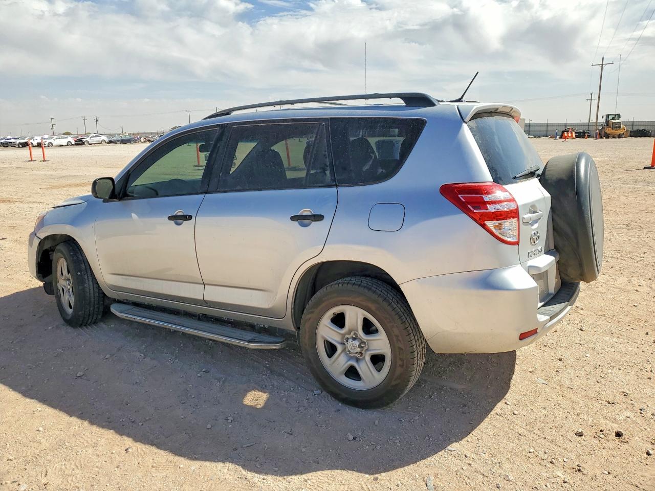 2011 TOYOTA RAV4 BASE photo 4