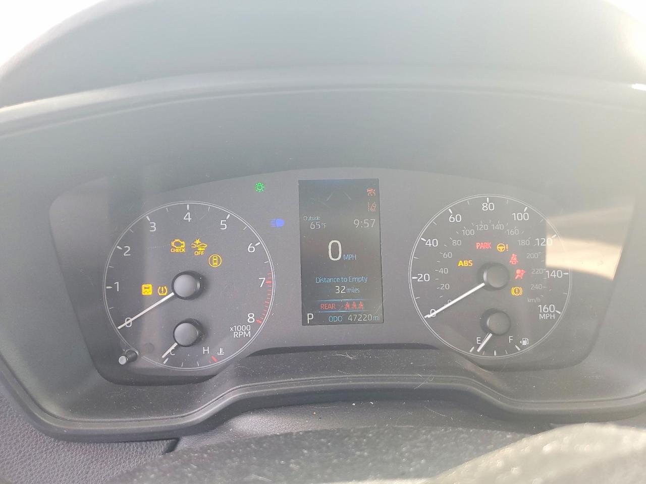2024 TOYOTA COROLLA LE photo 17