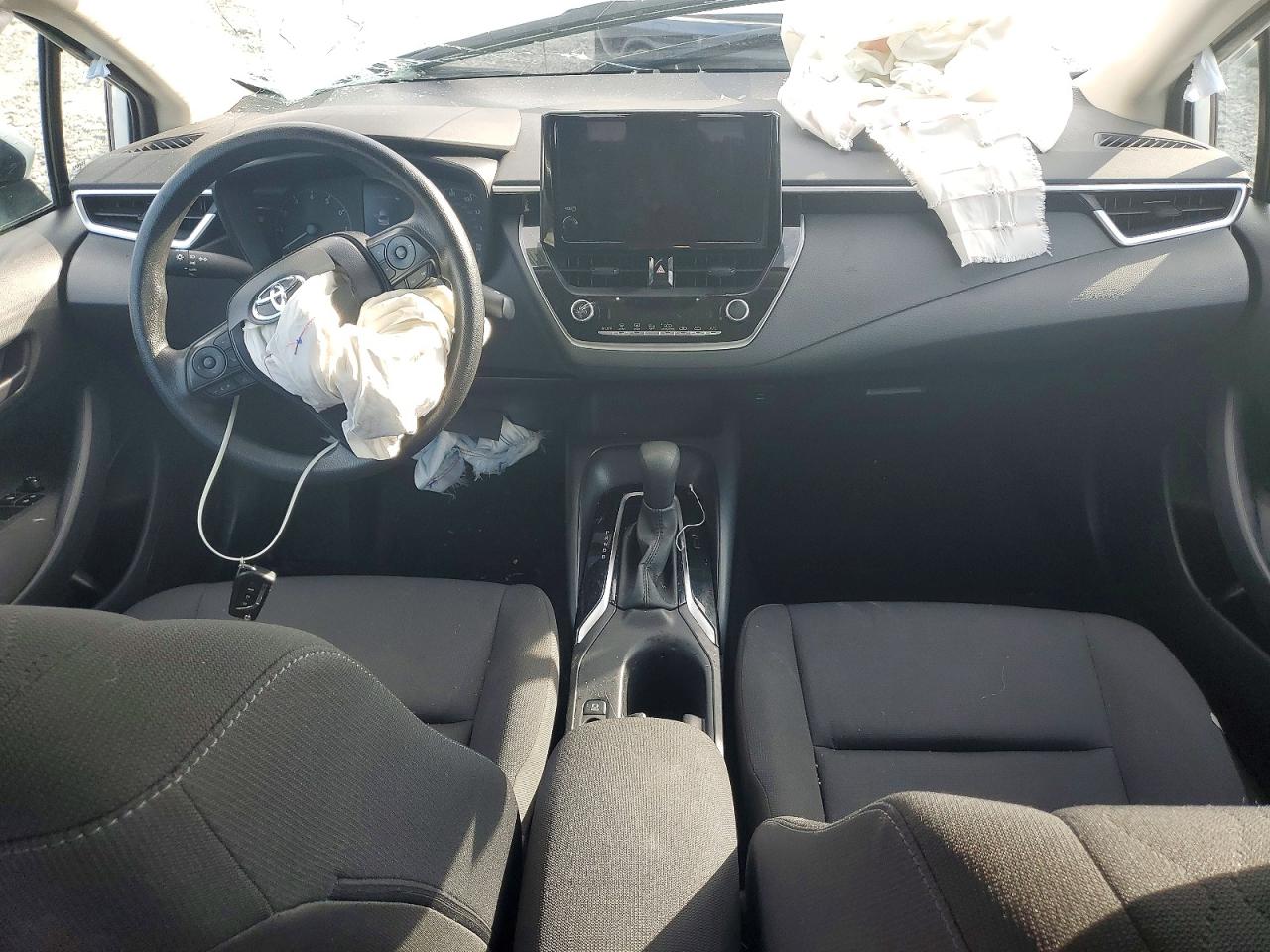 2024 TOYOTA COROLLA LE photo 15
