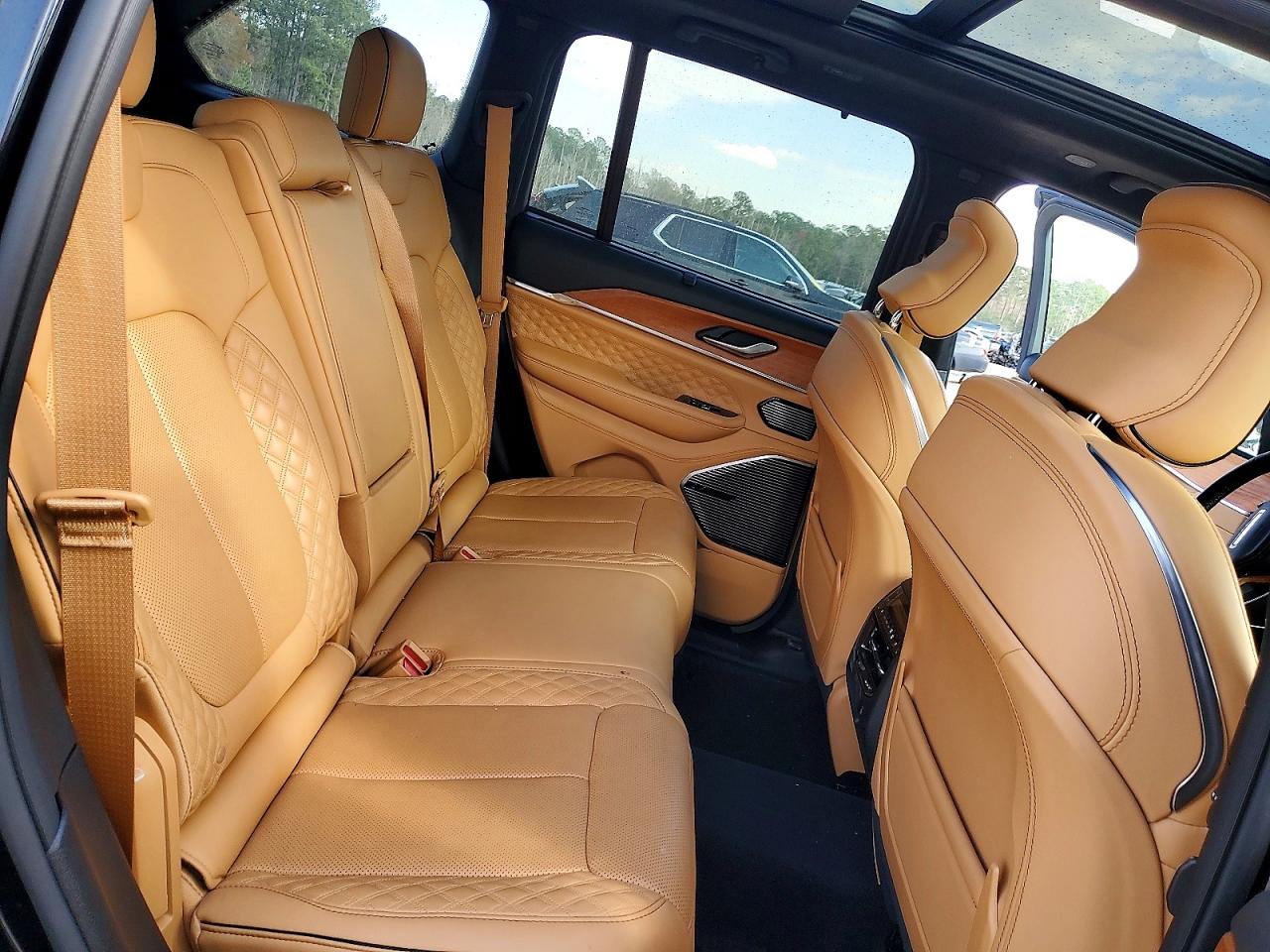 2023 JEEP GRAND CHEROKEE SUMMIT 4XE photo 11