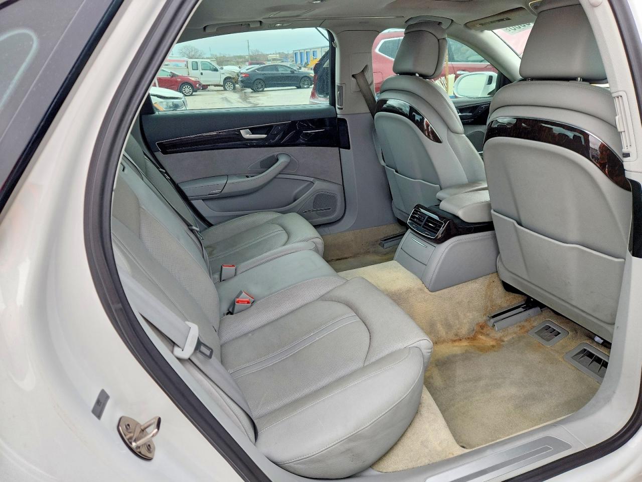 2011 AUDI A8 L QUATTRO photo 10