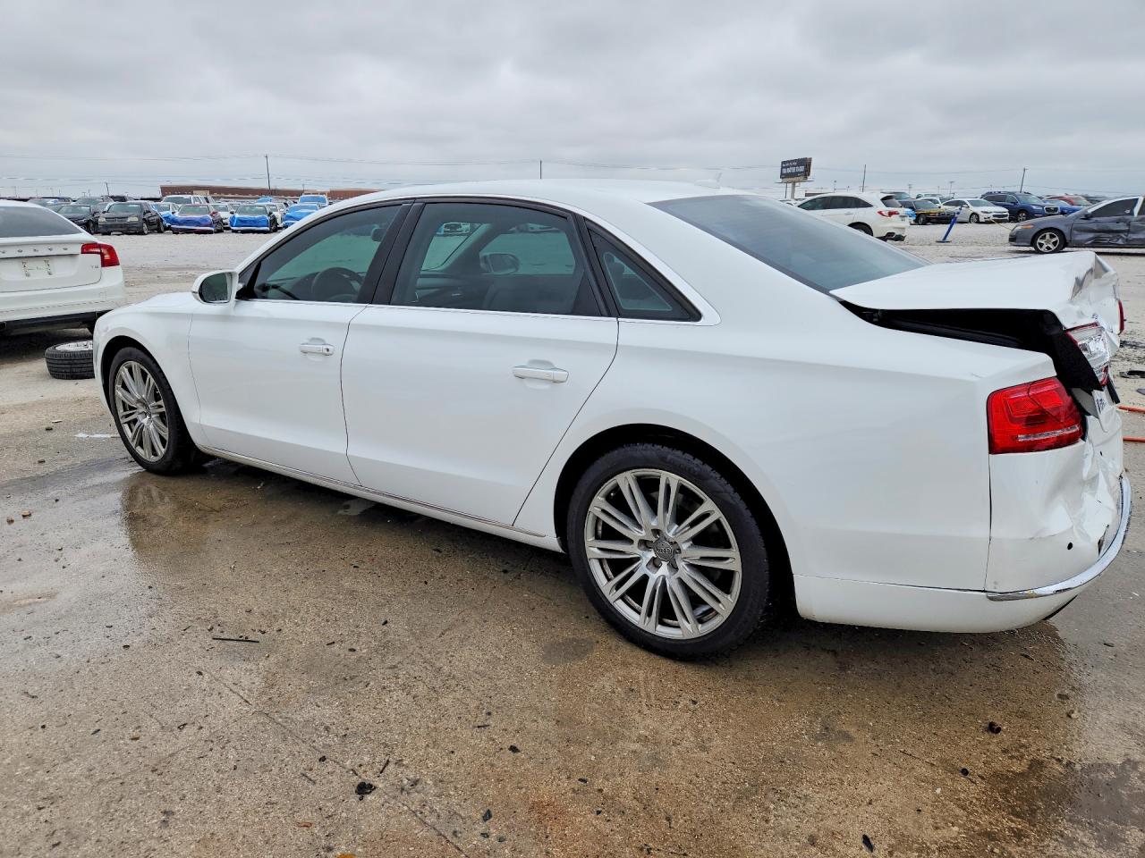 2011 AUDI A8 L QUATTRO photo 2