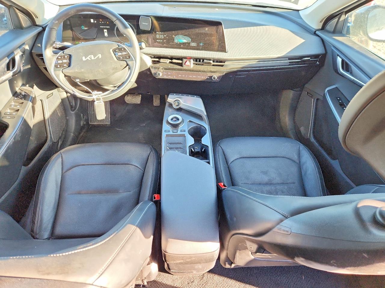 2022 KIA EV6 WIND photo 15