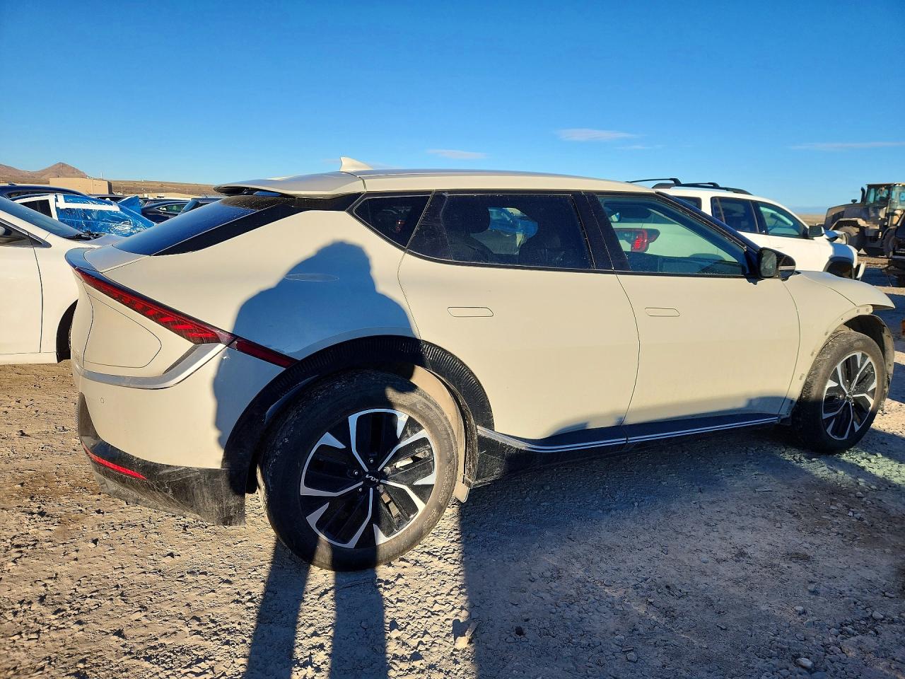 2022 KIA EV6 WIND photo 5