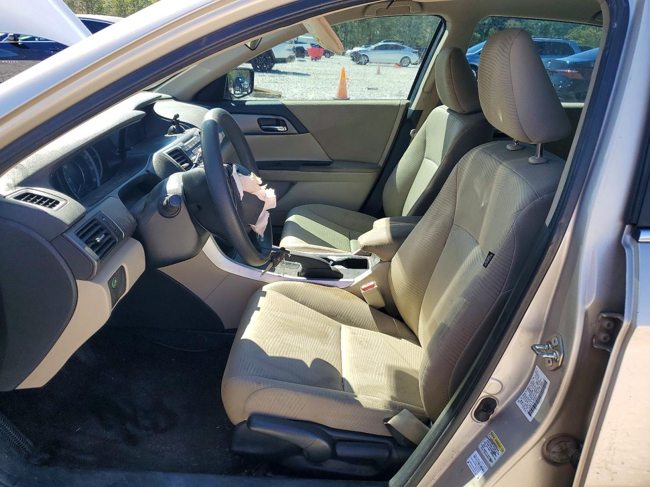 2014 HONDA ACCORD LX photo 13