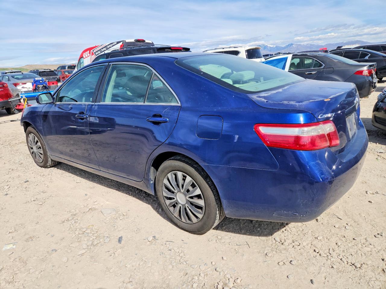 2007 TOYOTA CAMRY LE photo 3