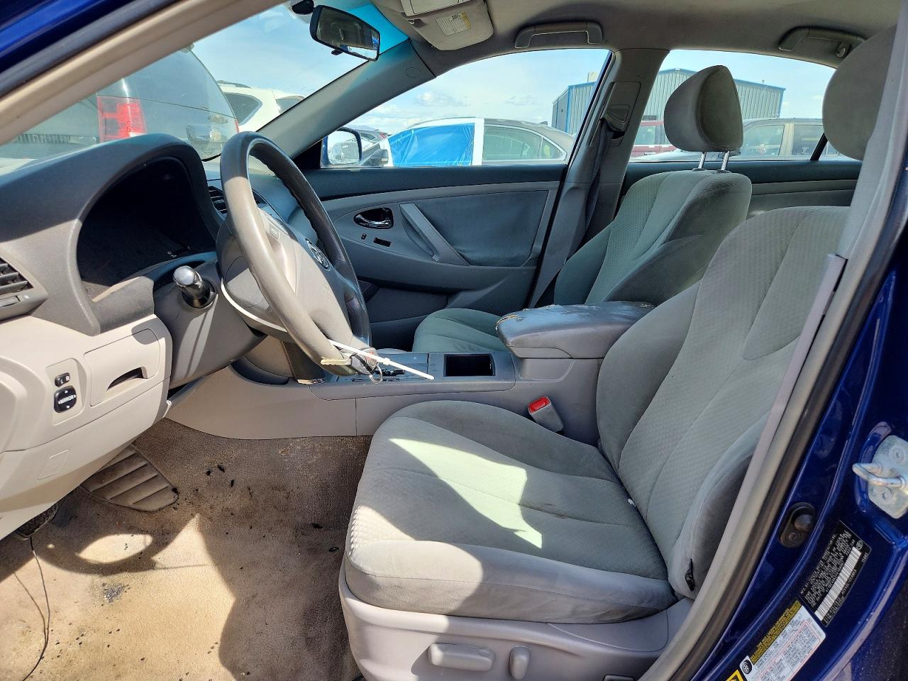 2007 TOYOTA CAMRY LE photo 13