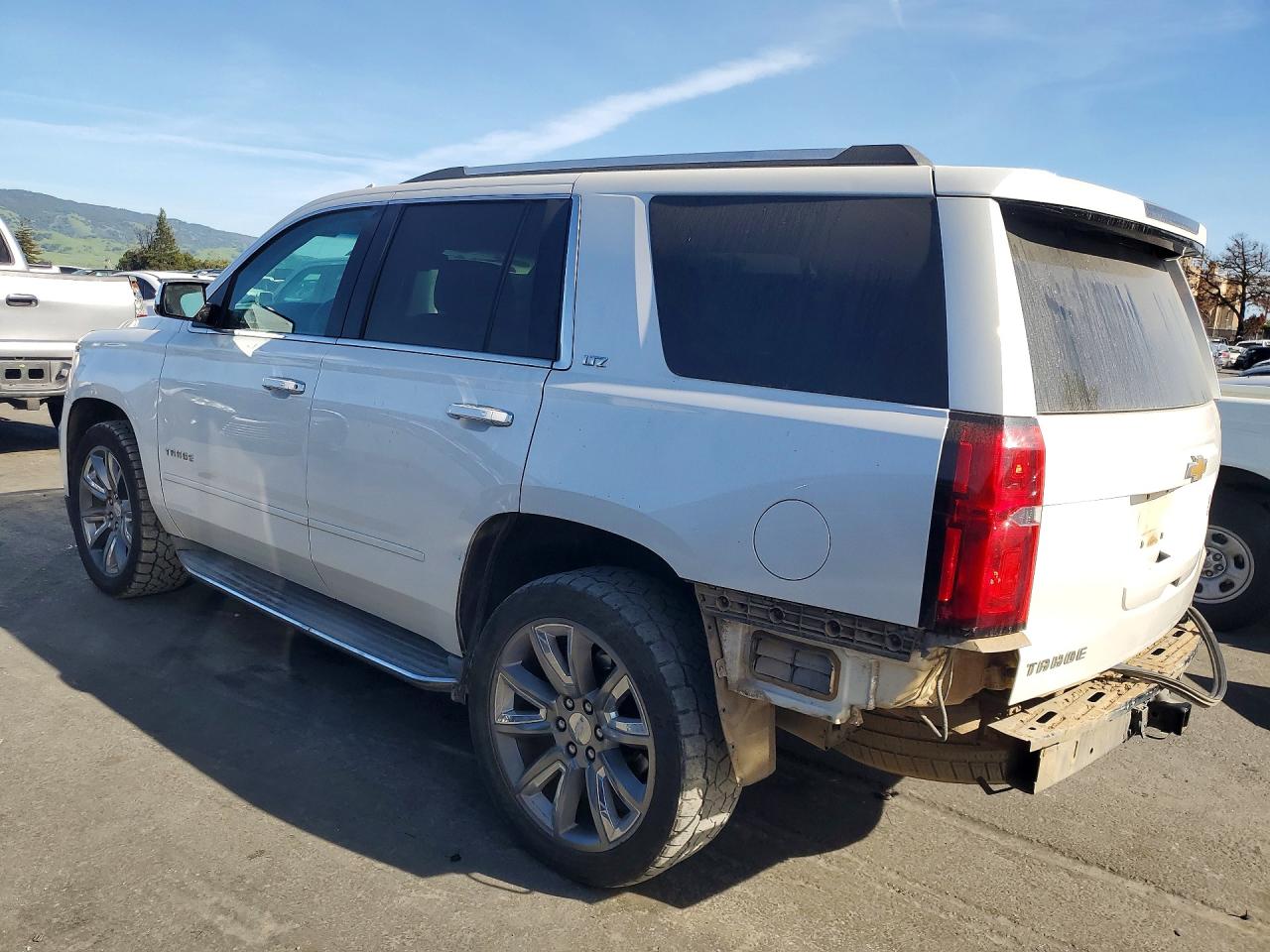2016 CHEVROLET TAHOE K1500 LTZ photo 2