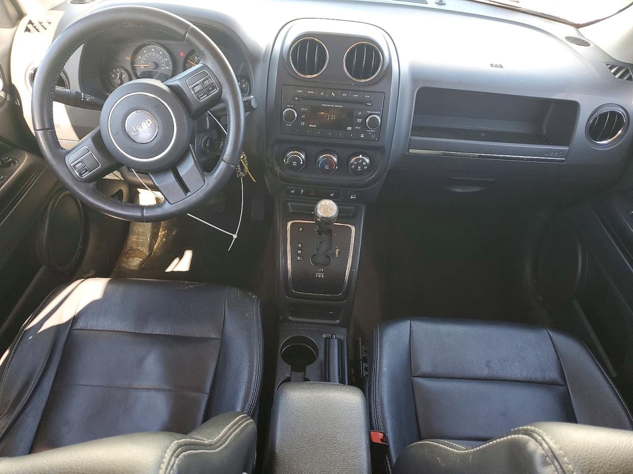 2017 JEEP PATRIOT LATITUDE photo 8