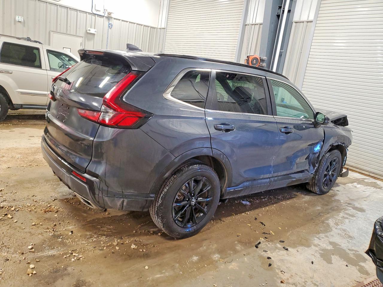 2025 HONDA CR-V SPORT photo 3