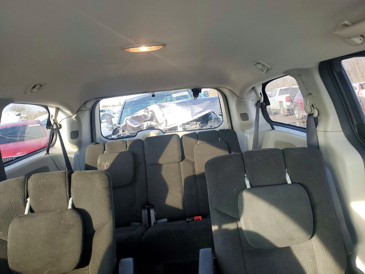 2015 DODGE GRAND CARAVAN SE photo 10