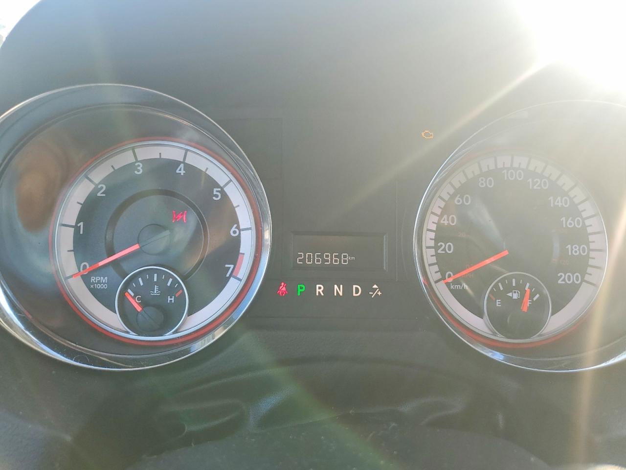 2015 DODGE GRAND CARAVAN SE photo 9