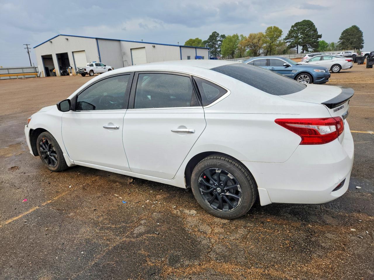 2018 NISSAN SENTRA S photo 3
