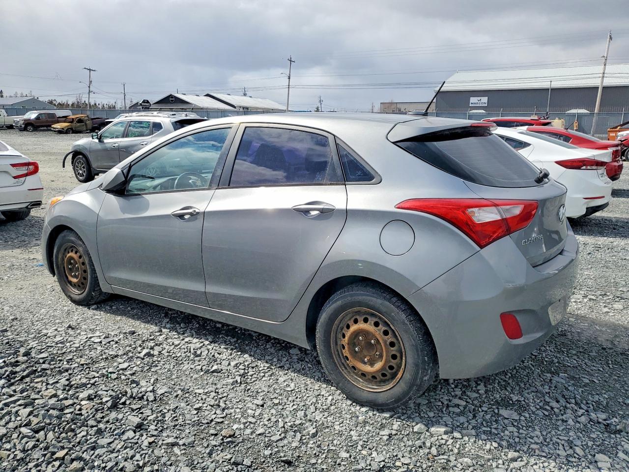 2016 HYUNDAI ELANTRA GT photo 2