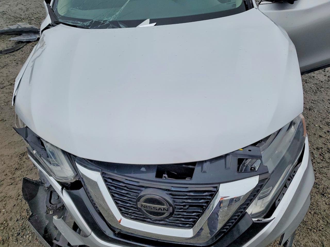 2020 NISSAN ROGUE SV photo 23