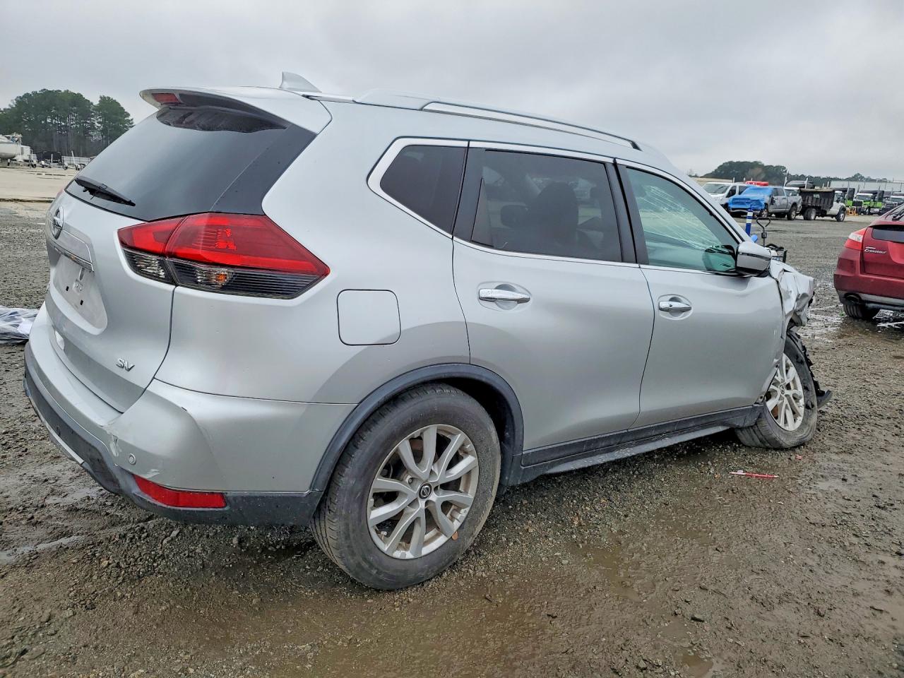 2020 NISSAN ROGUE SV photo 5