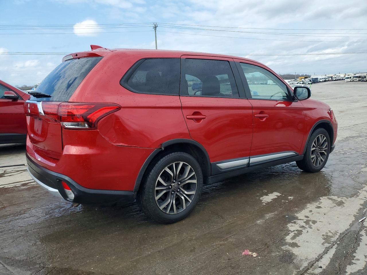 2018 MITSUBISHI OUTLANDER SE photo 3