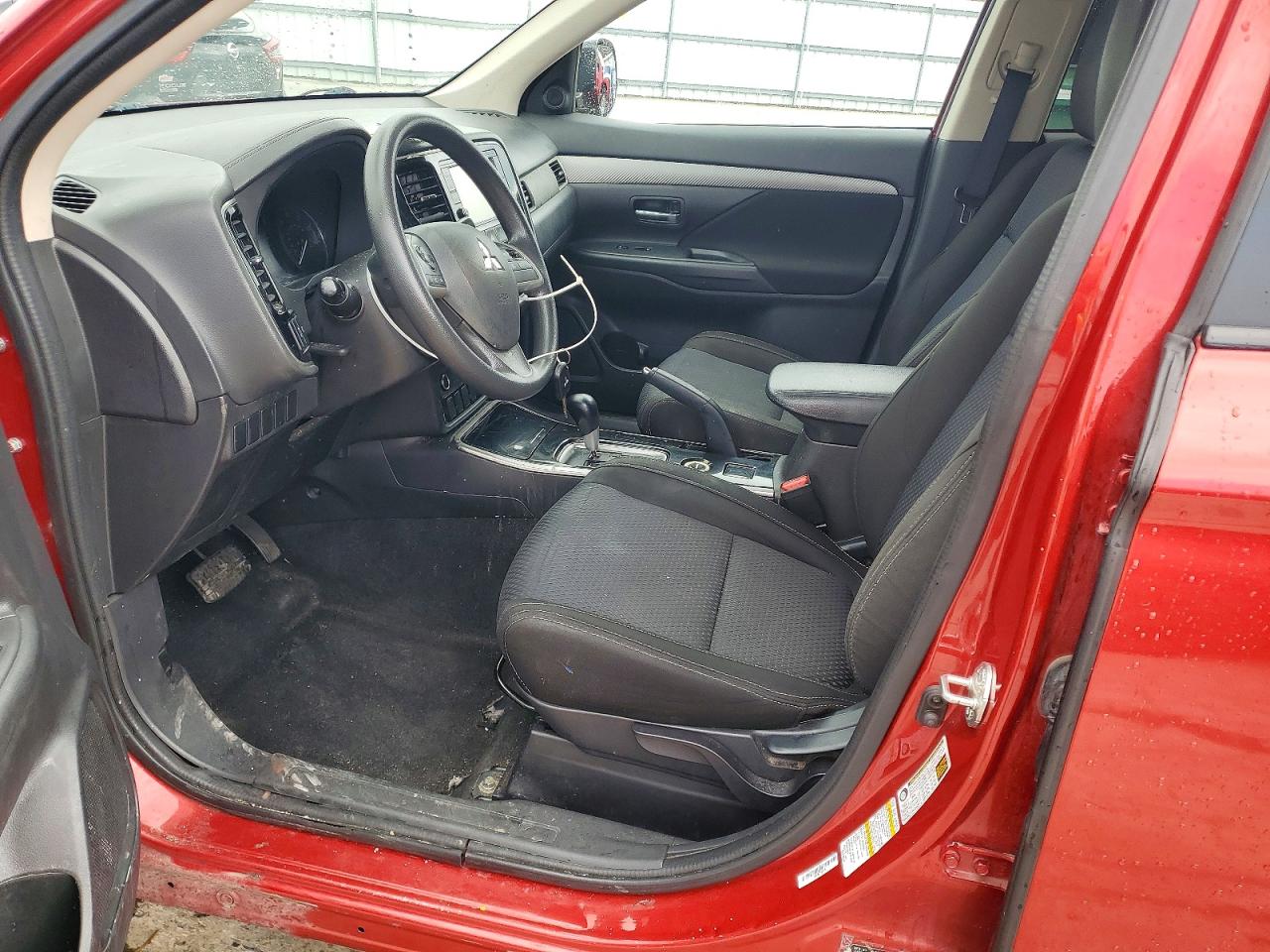 2018 MITSUBISHI OUTLANDER SE photo 7