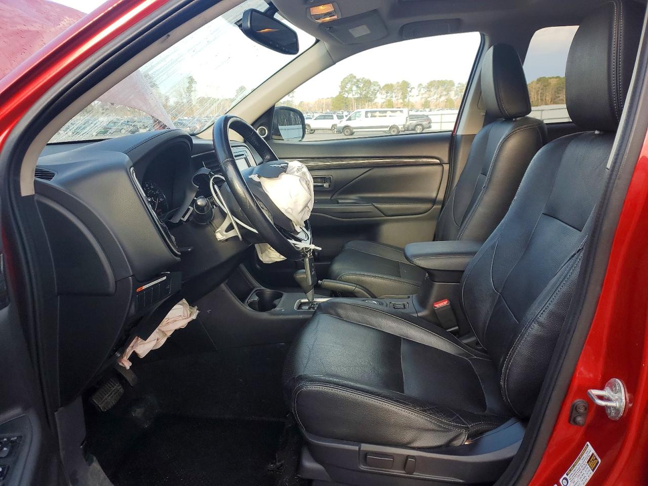 2016 MITSUBISHI OUTLANDER GT photo 13