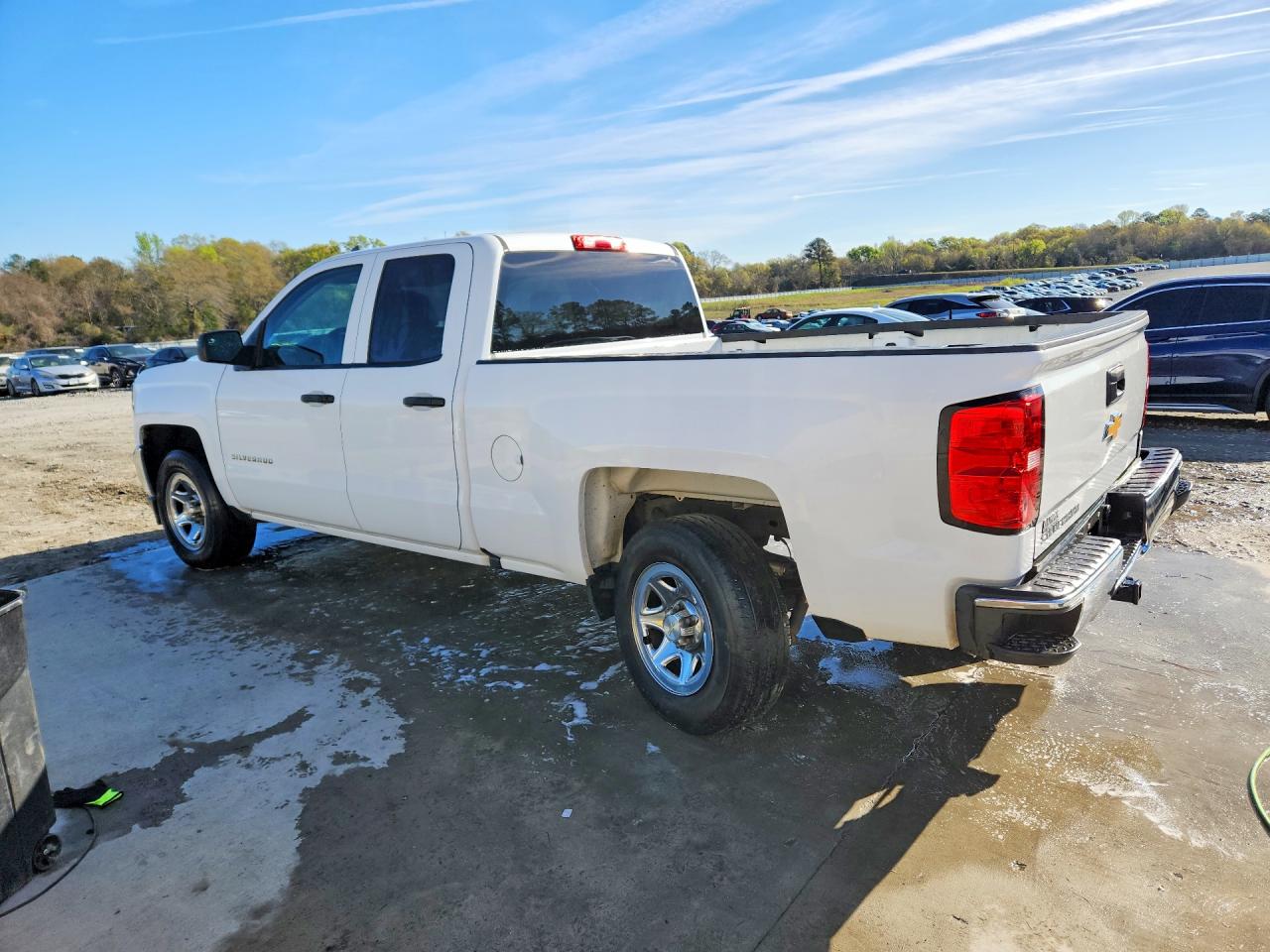 2018 CHEVROLET SILVERADO C1500 photo 2