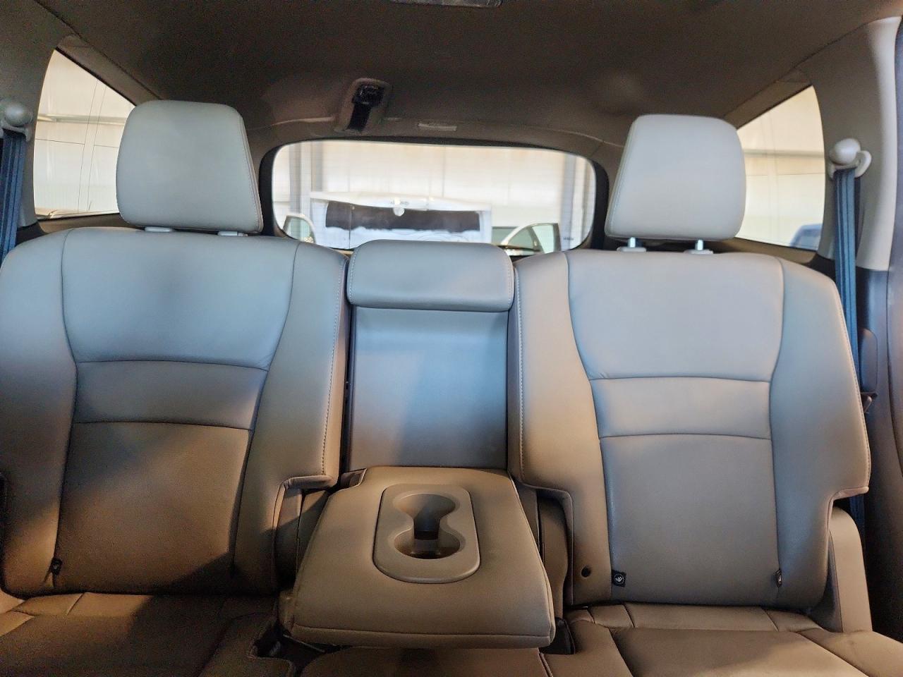 2016 HONDA PILOT TOURING photo 10