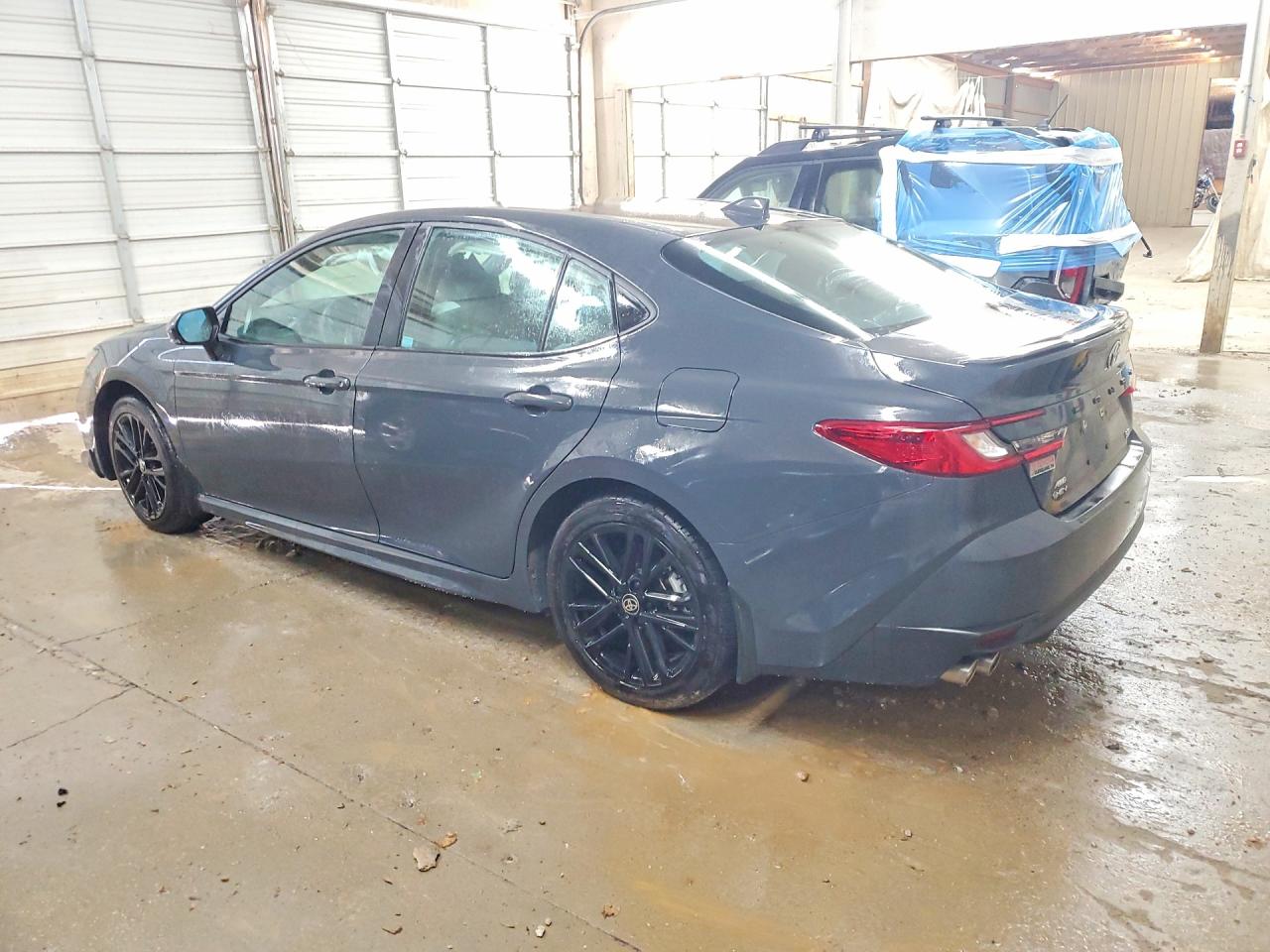 2025 TOYOTA CAMRY SE photo 3