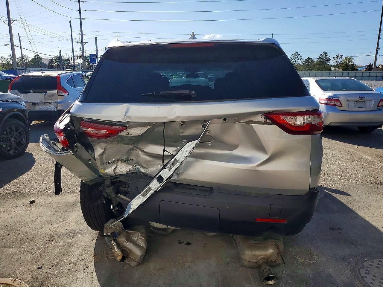 2020 CHEVROLET TRAVERSE LS photo 11