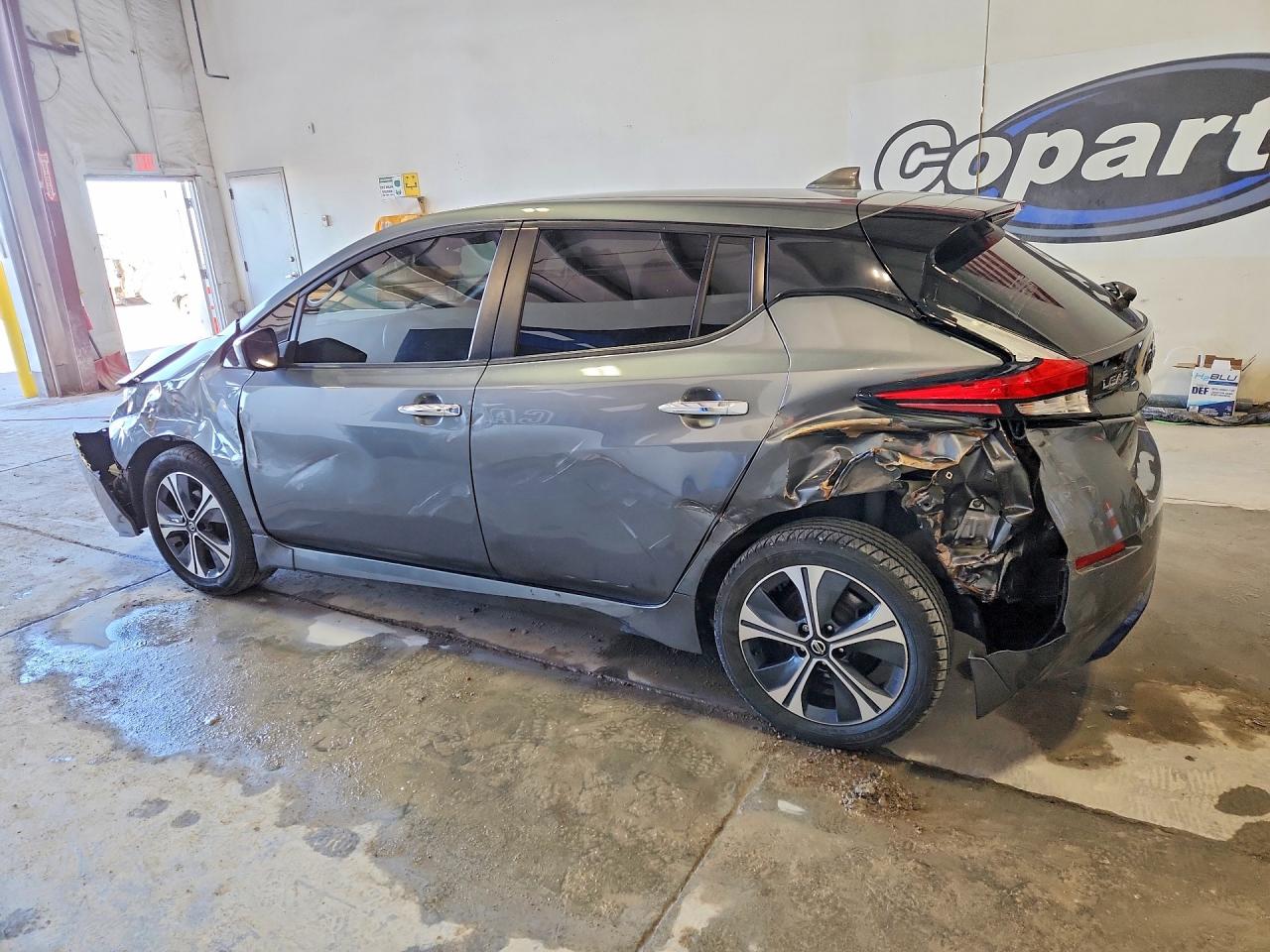 2020 NISSAN LEAF SV PLUS photo 2