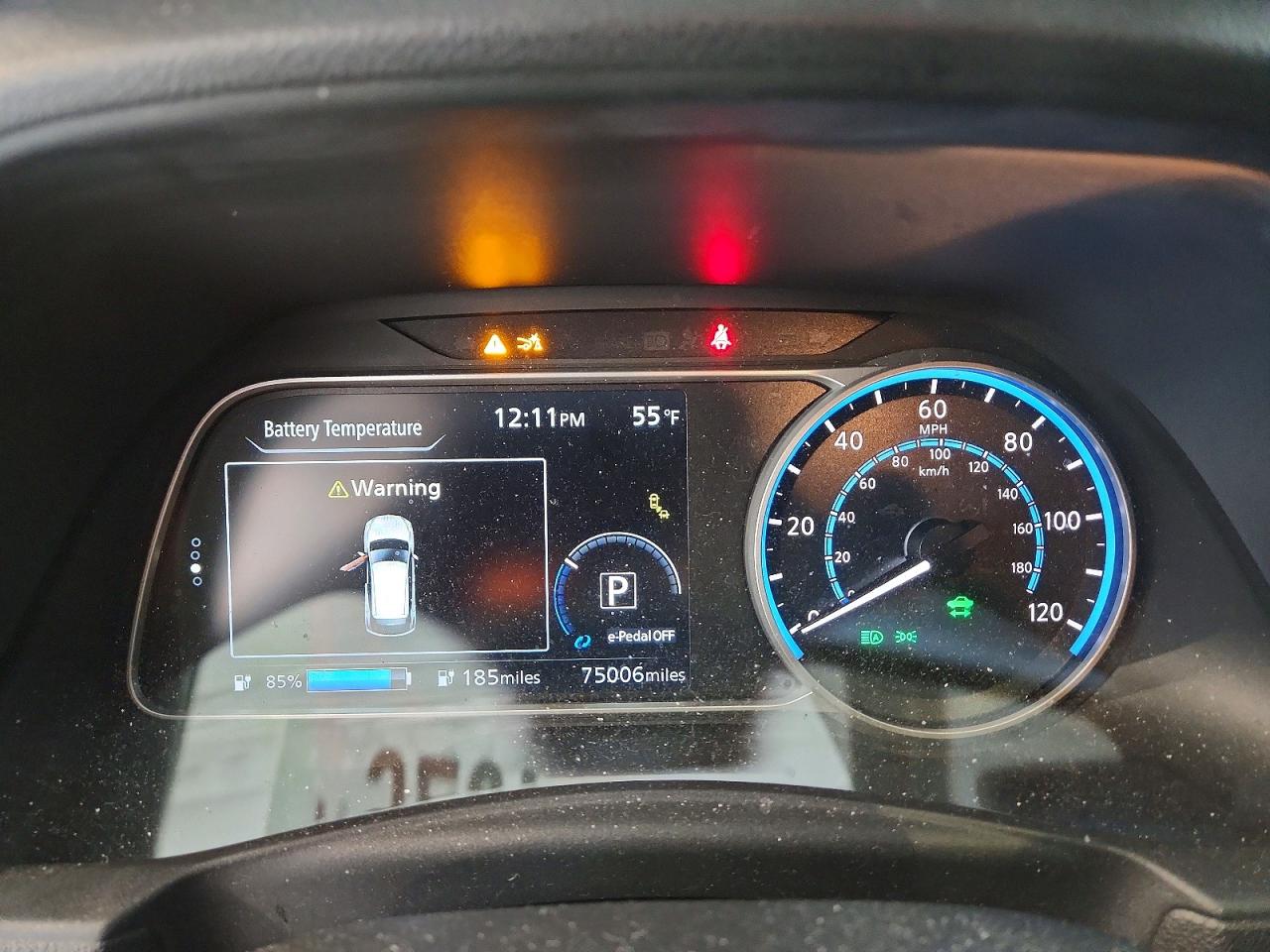 2020 NISSAN LEAF SV PLUS photo 9