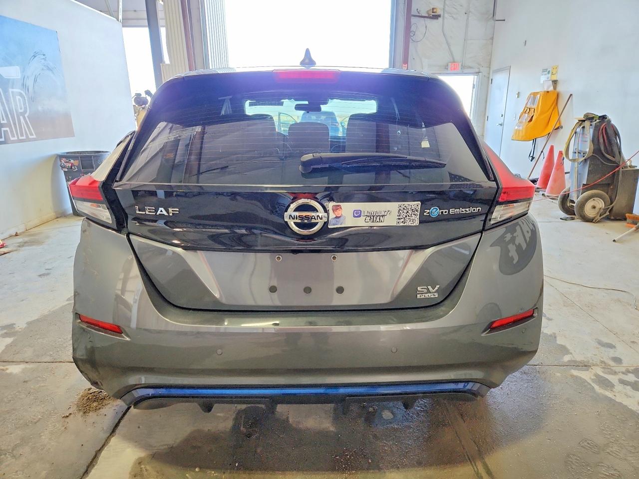 2020 NISSAN LEAF SV PLUS photo 6