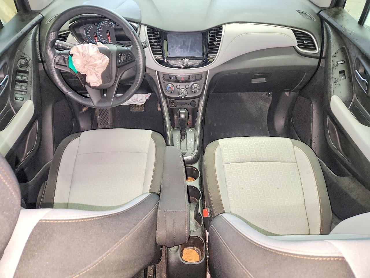2020 CHEVROLET TRAX LS photo 8