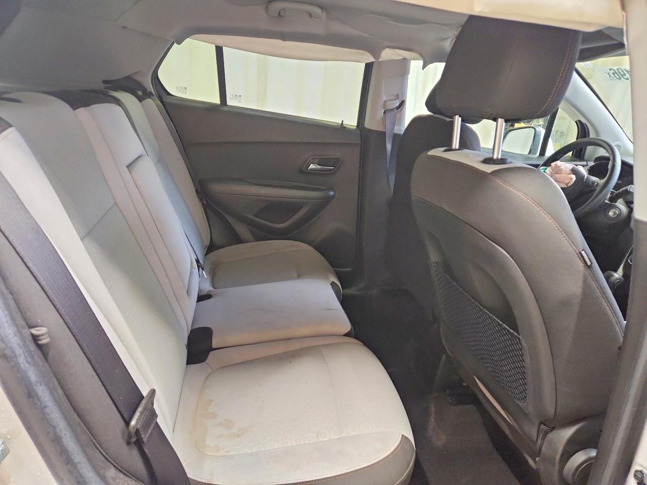 2020 CHEVROLET TRAX LS photo 11