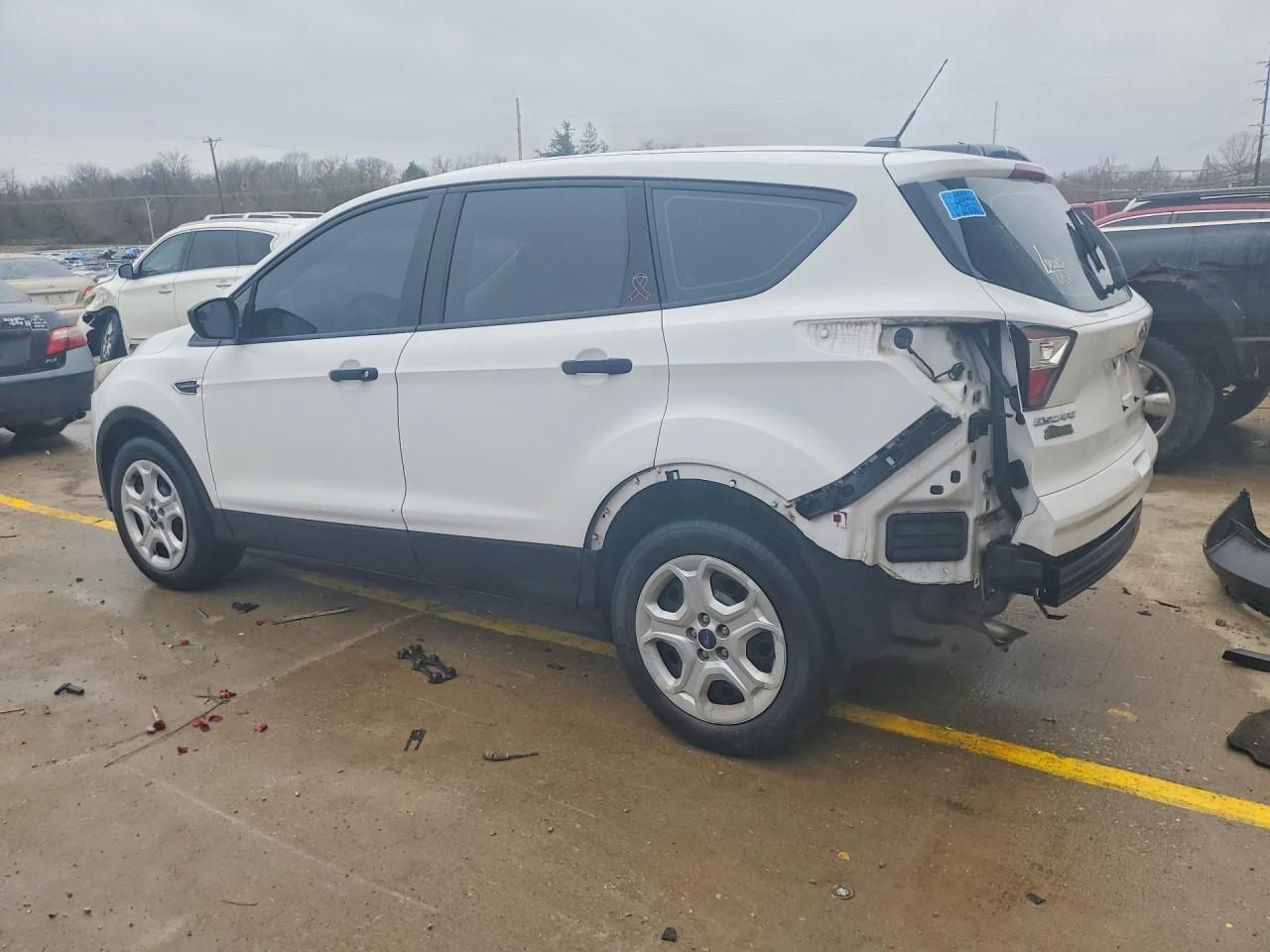 2018 FORD ESCAPE S photo 3