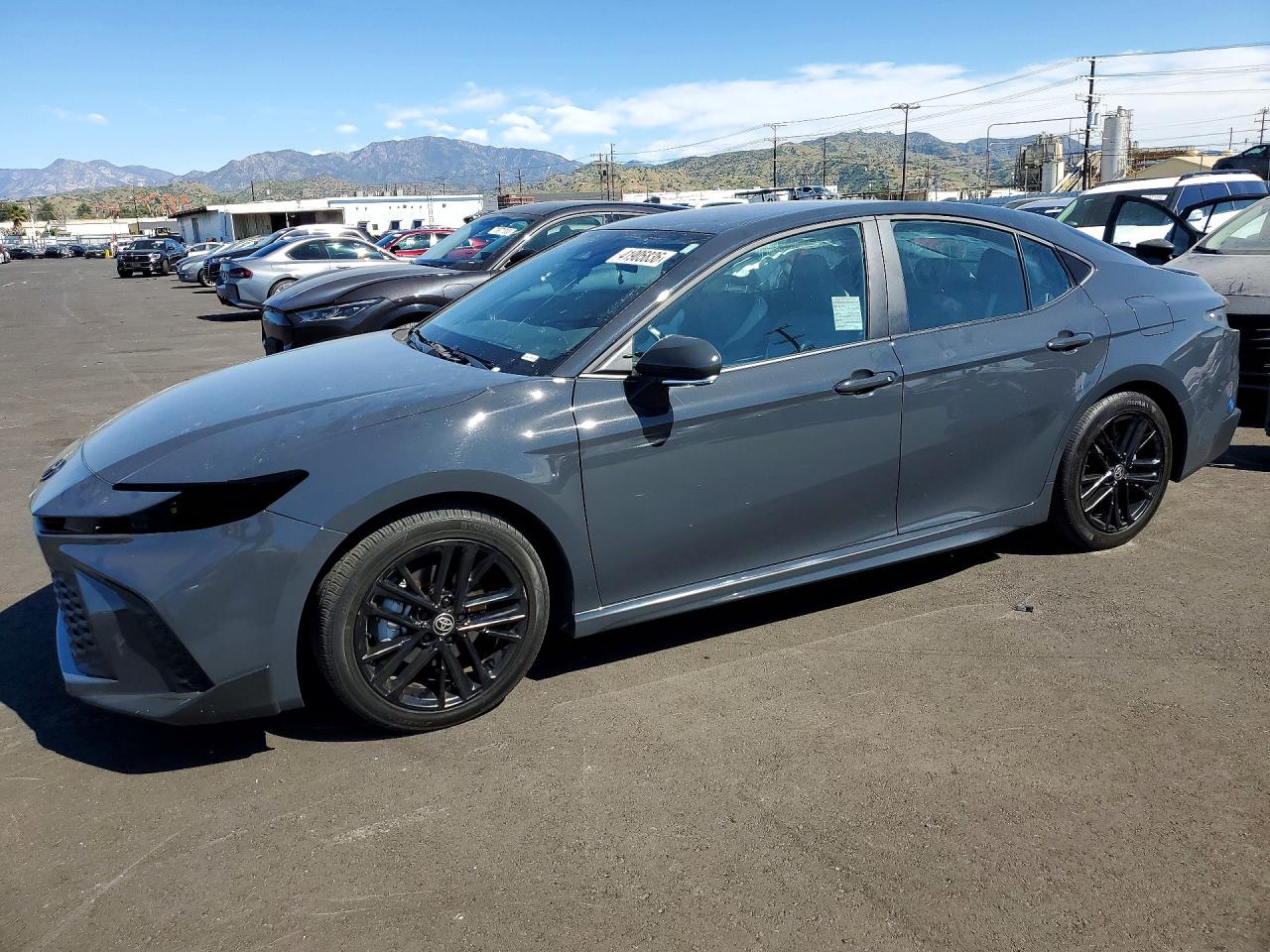 2025 TOYOTA CAMRY