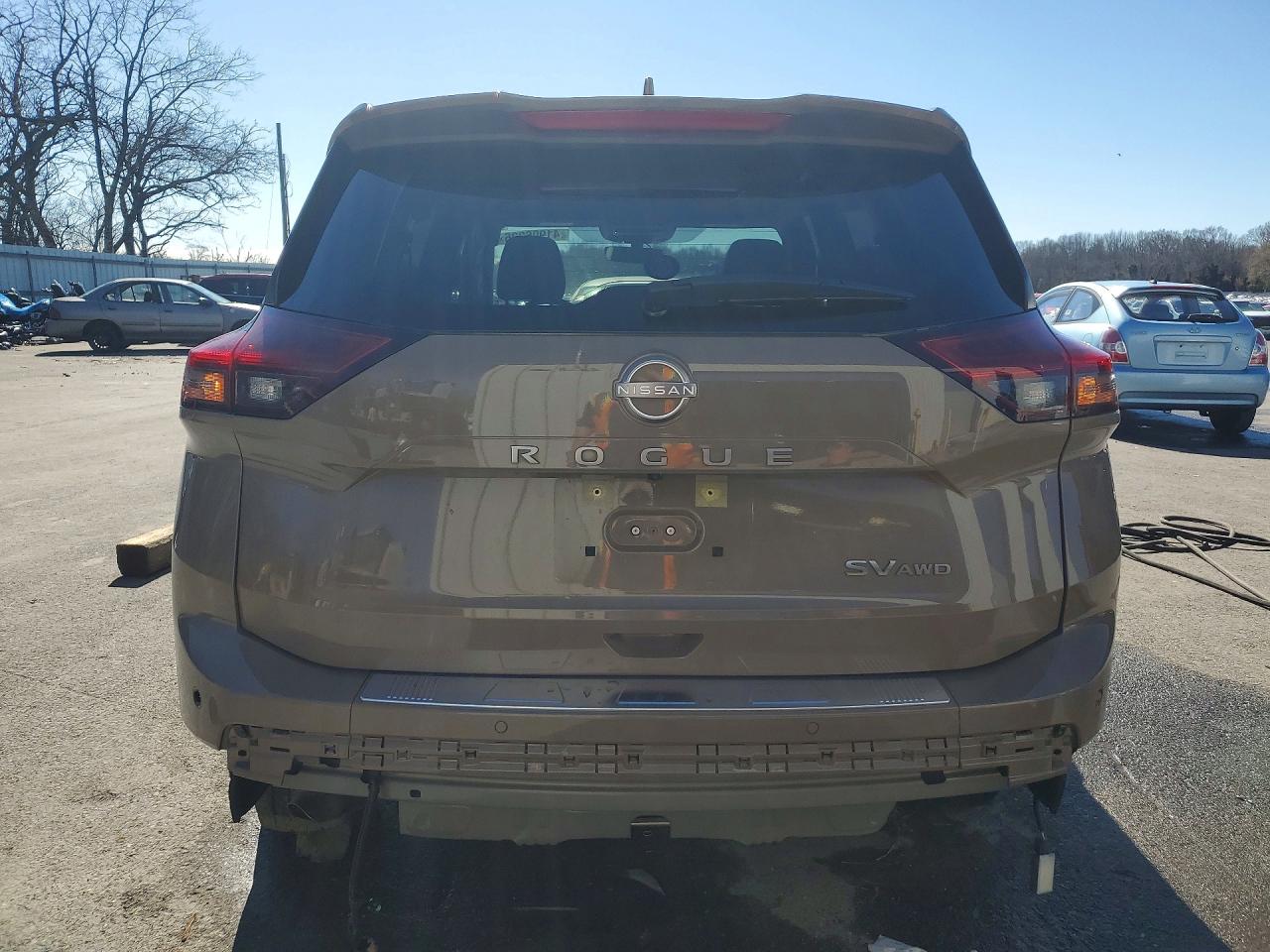 2024 NISSAN ROGUE SV photo 6