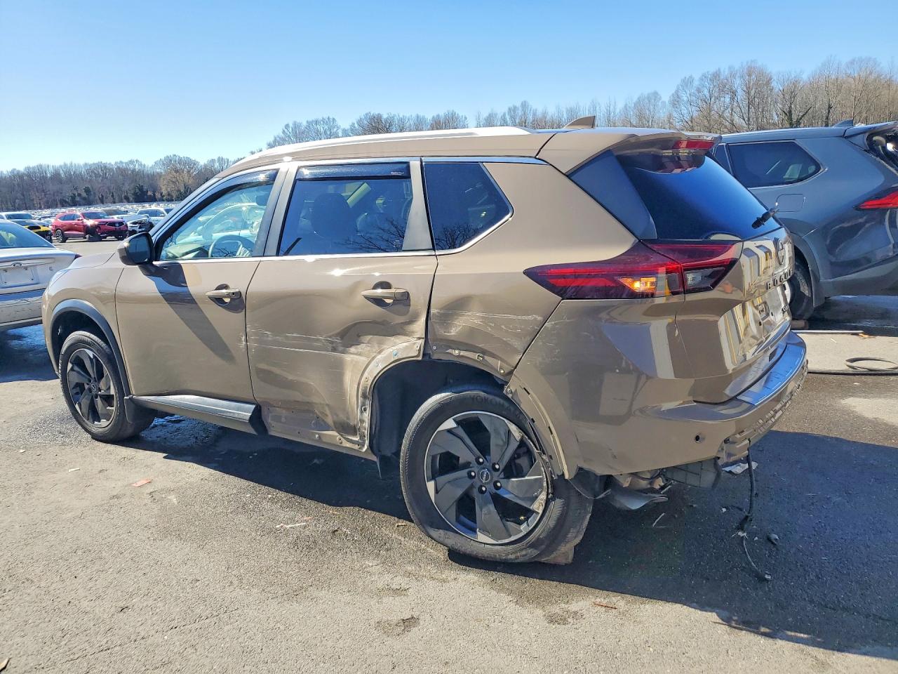 2024 NISSAN ROGUE SV photo 2