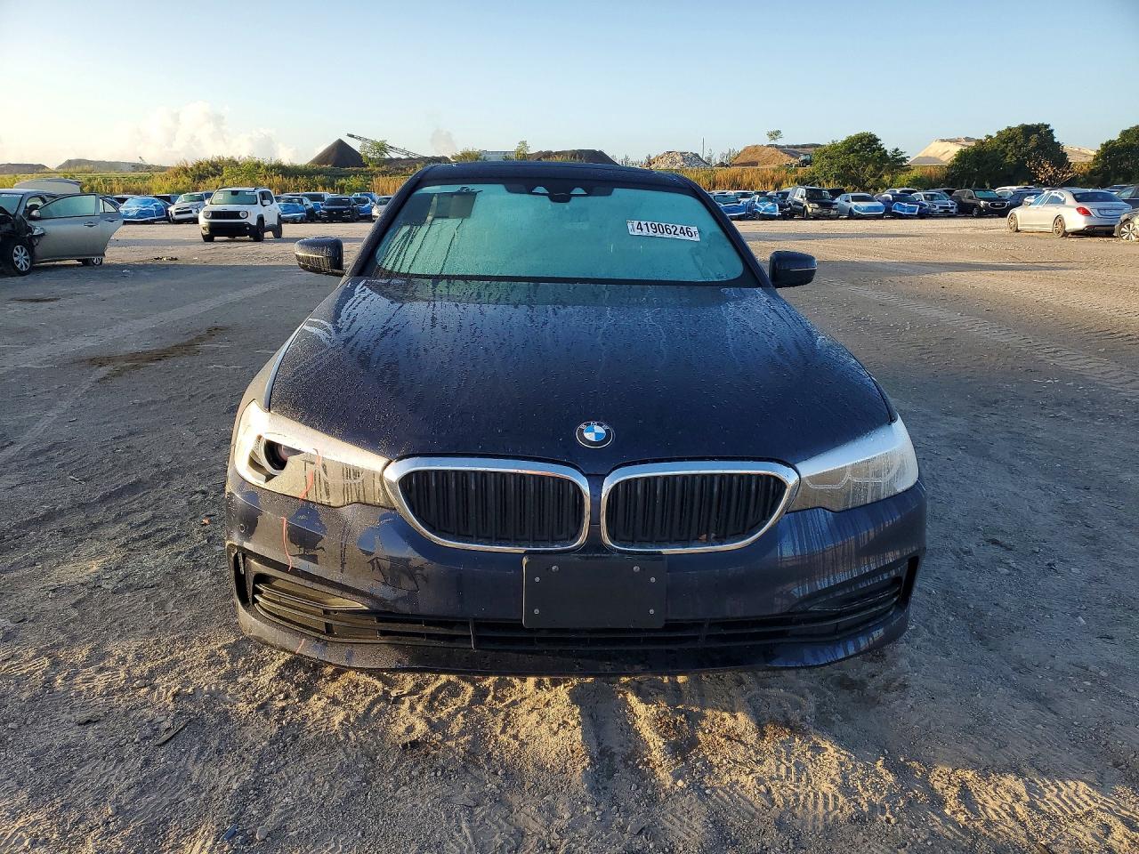 2019 BMW 530 XI photo 9