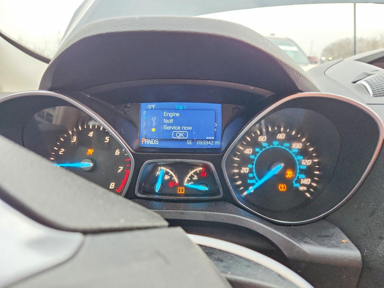 2014 FORD ESCAPE SE photo 9