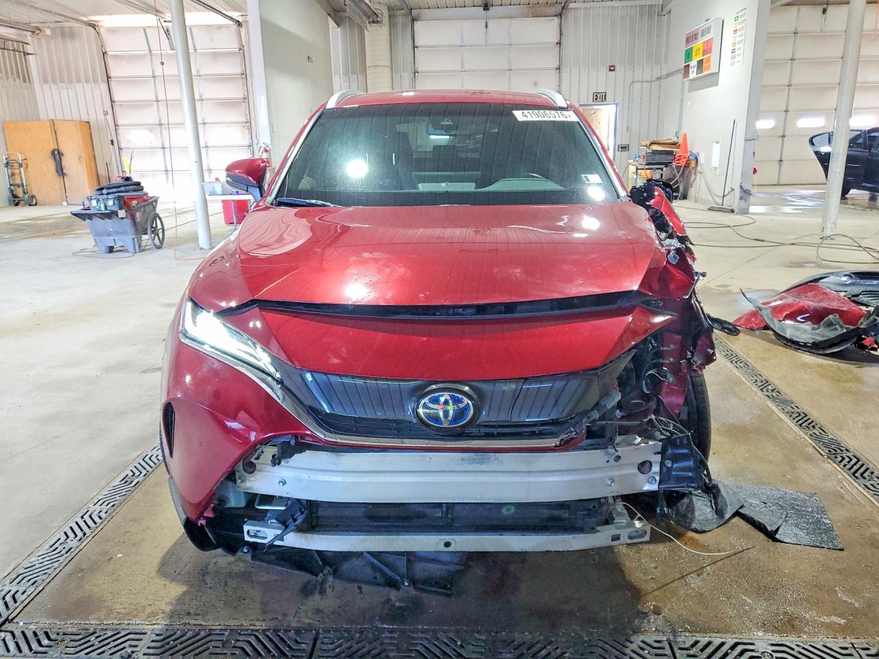 2022 TOYOTA VENZA XLE photo 5
